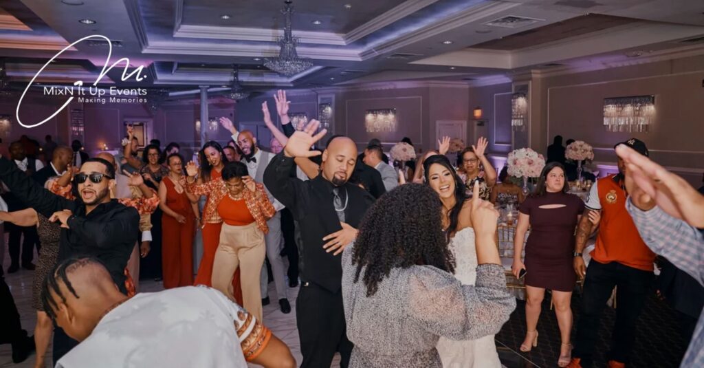 Best Professional Photo Booth Rentals in Bloomfield, NJ, Premier Photo Booth Rental Services in Bloomfield